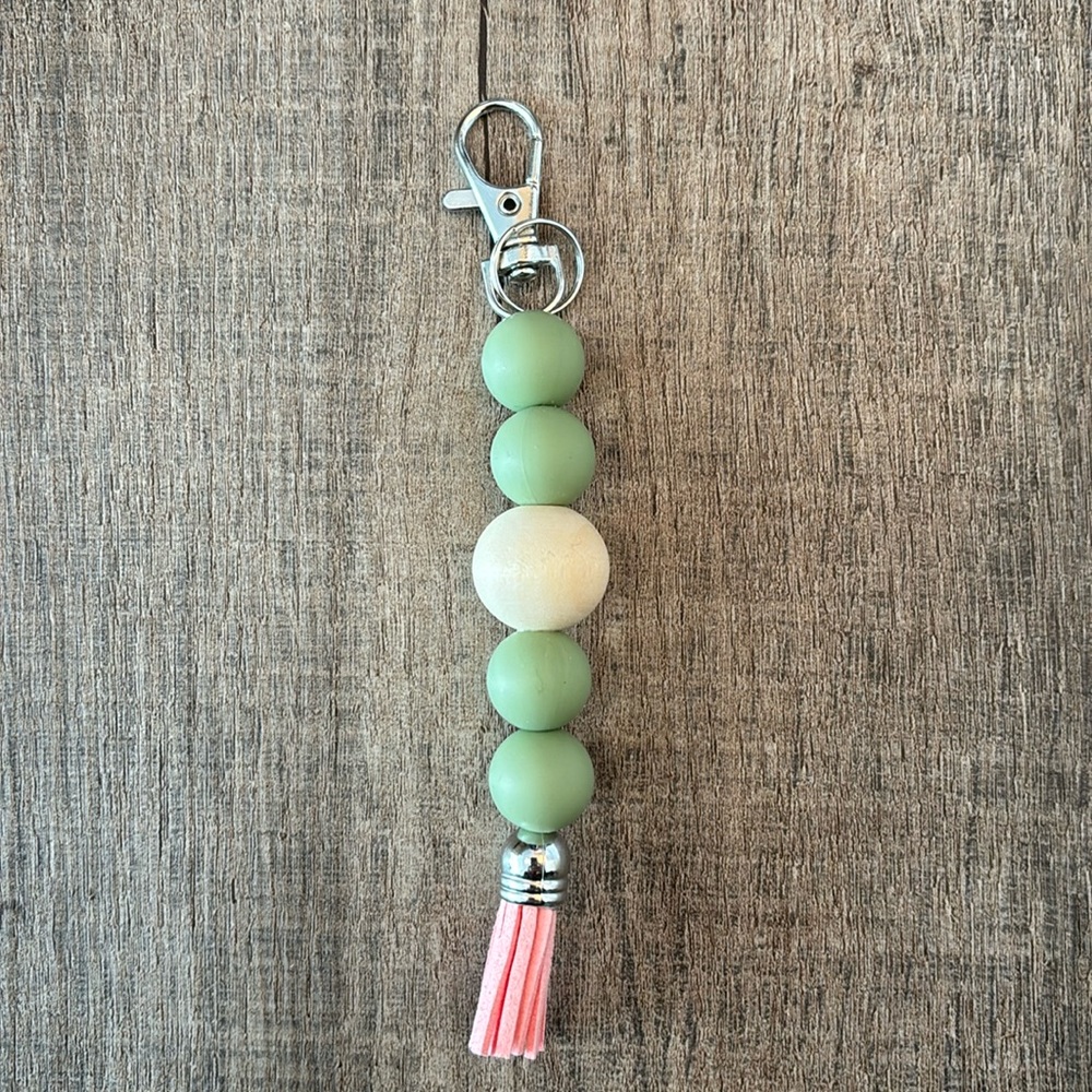 Handmade Silicone Beaded Keychain with Tassel and Lobster Claw Luggage Tag green